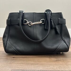 Vintage Coach Hampton Y2K Collectible bag purse 
Black leather & silver